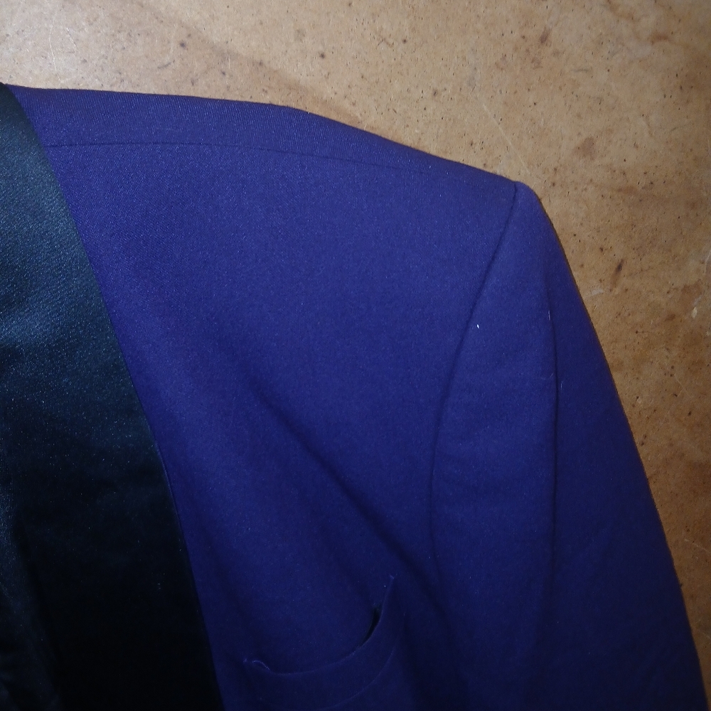 Suit Jacket - Picture 7 of 8